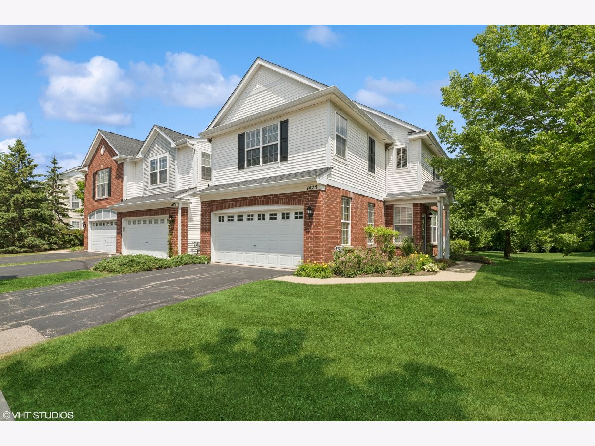 Townhomes Sold Millbrook At Canterbury Algonquin Illinois, 1425 Millbrook