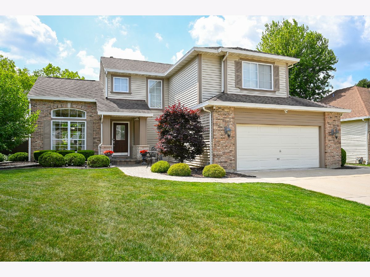 Homes Sold Renaissance Carol Stream Illinois, 678 Larch
