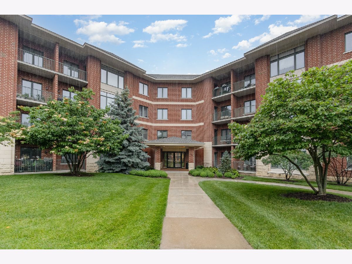 Condominiums Sold Fountain Square Lombard Illinois, 845 22nd