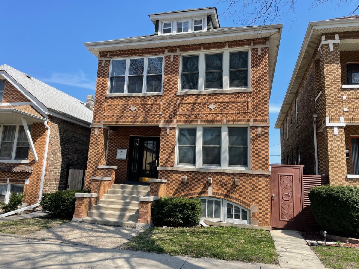 Rented Chicago Illinois, 4623 Harding