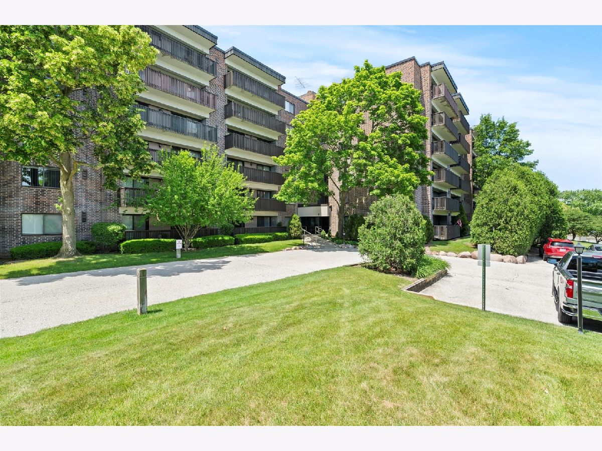 Townhomes & Condos & Homes Sold Heather Ridge Gurnee Illinois, 920 Vose