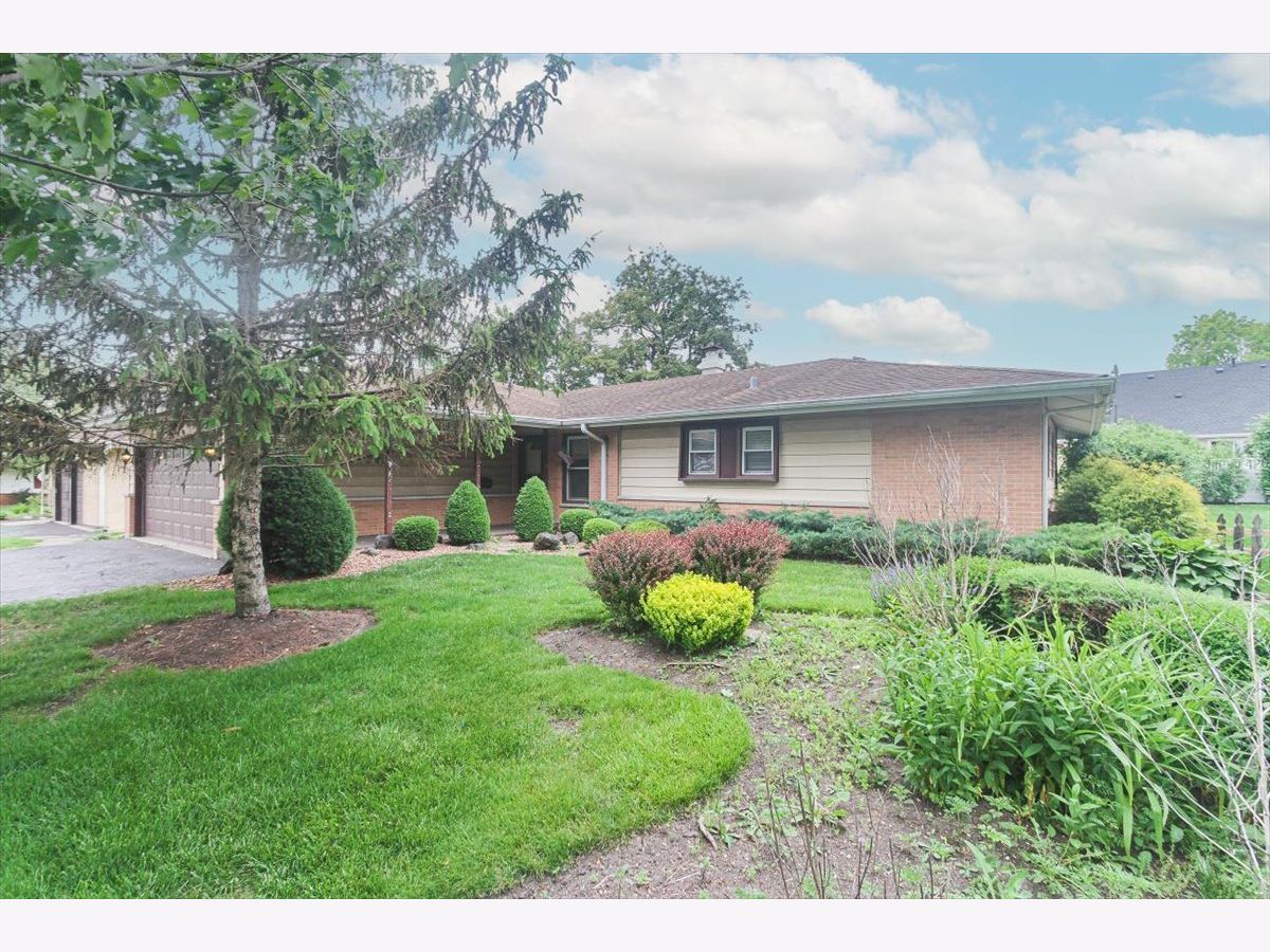  Sold Elk Grove Village Illinois, 69 Grange
