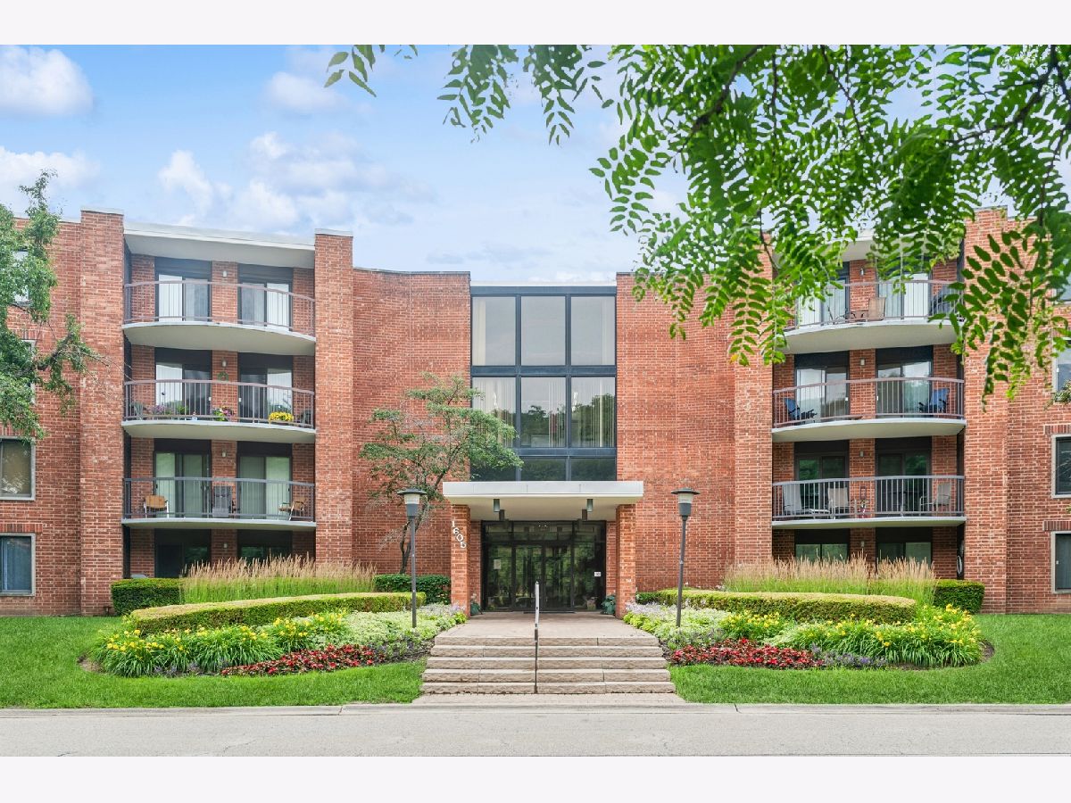 Condominiums Sold Dana Point Arlington Heights Illinois, 1605 Central
