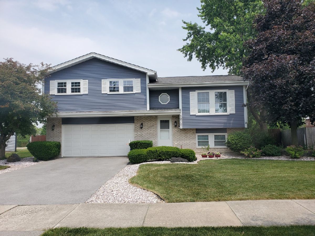 Homes & Condos & Townhomes Sold Highlands Frankfort Illinois, 19707 Skye