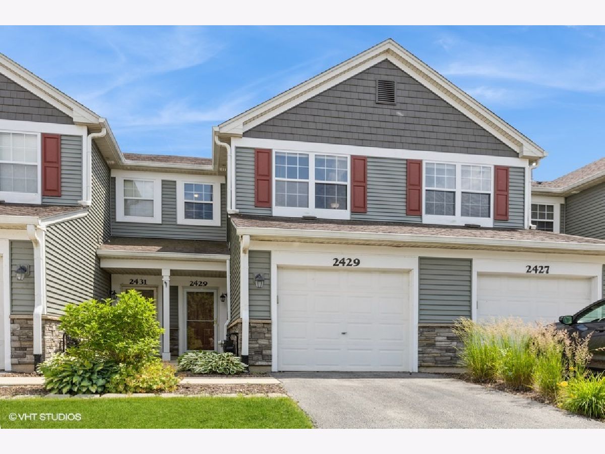 Townhomes & Condos & Homes Rented Enclave At Country Lakes Naperville Illinois, 2429 Golf Ridge