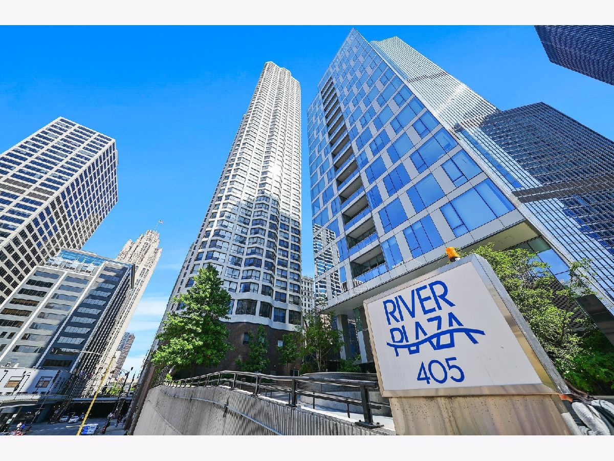 Condominiums Rented River Plaza Chicago Illinois, 405 Wabash