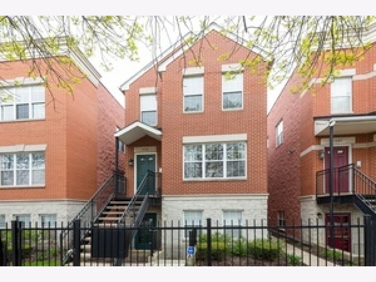 Condominiums Rented Homes Of Mohawk Chicago Illinois, 1483 Larrabee