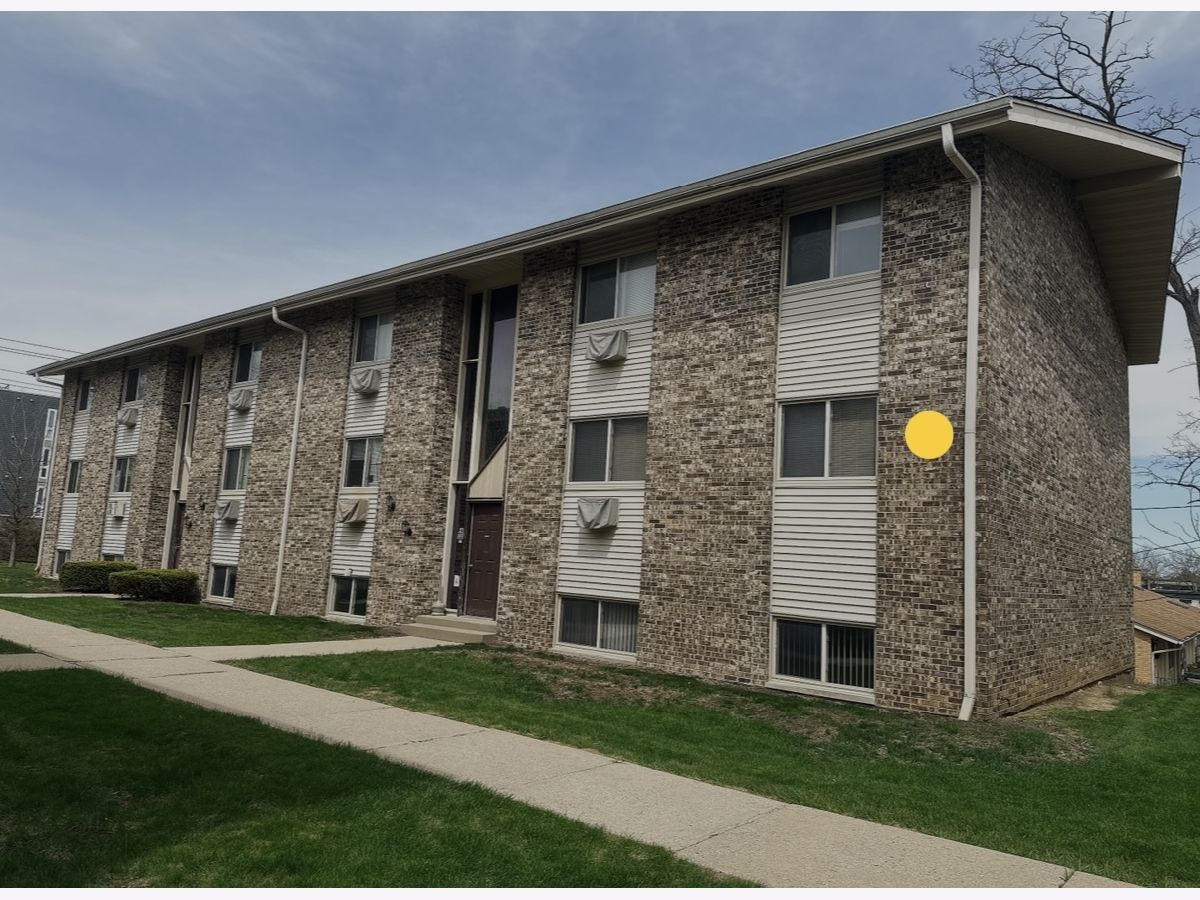  Rented Libertyville Illinois, 872 Milwaukee