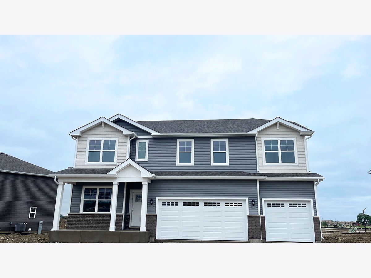 Condos & Townhomes & Homes Sold Sonoma Trails Oswego Illinois, 2450 Scribe