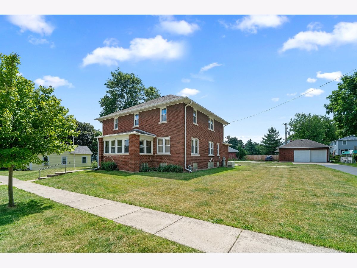  Sold Waterman Illinois, 225 Hickory