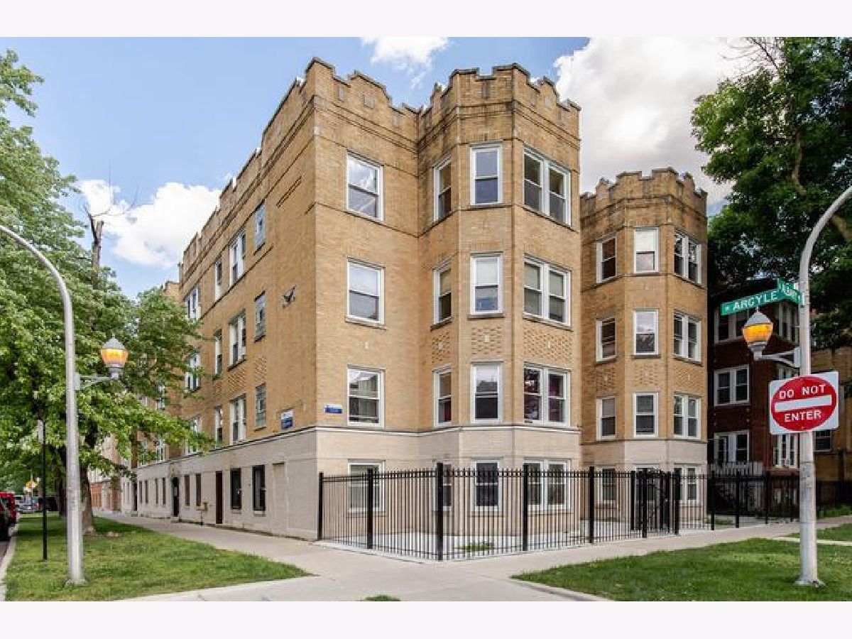  Rented Chicago Illinois, 3053 Argyle