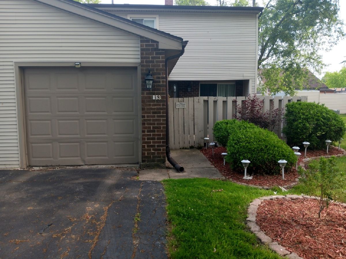  Sold University Park Illinois, 853 Greenbriar
