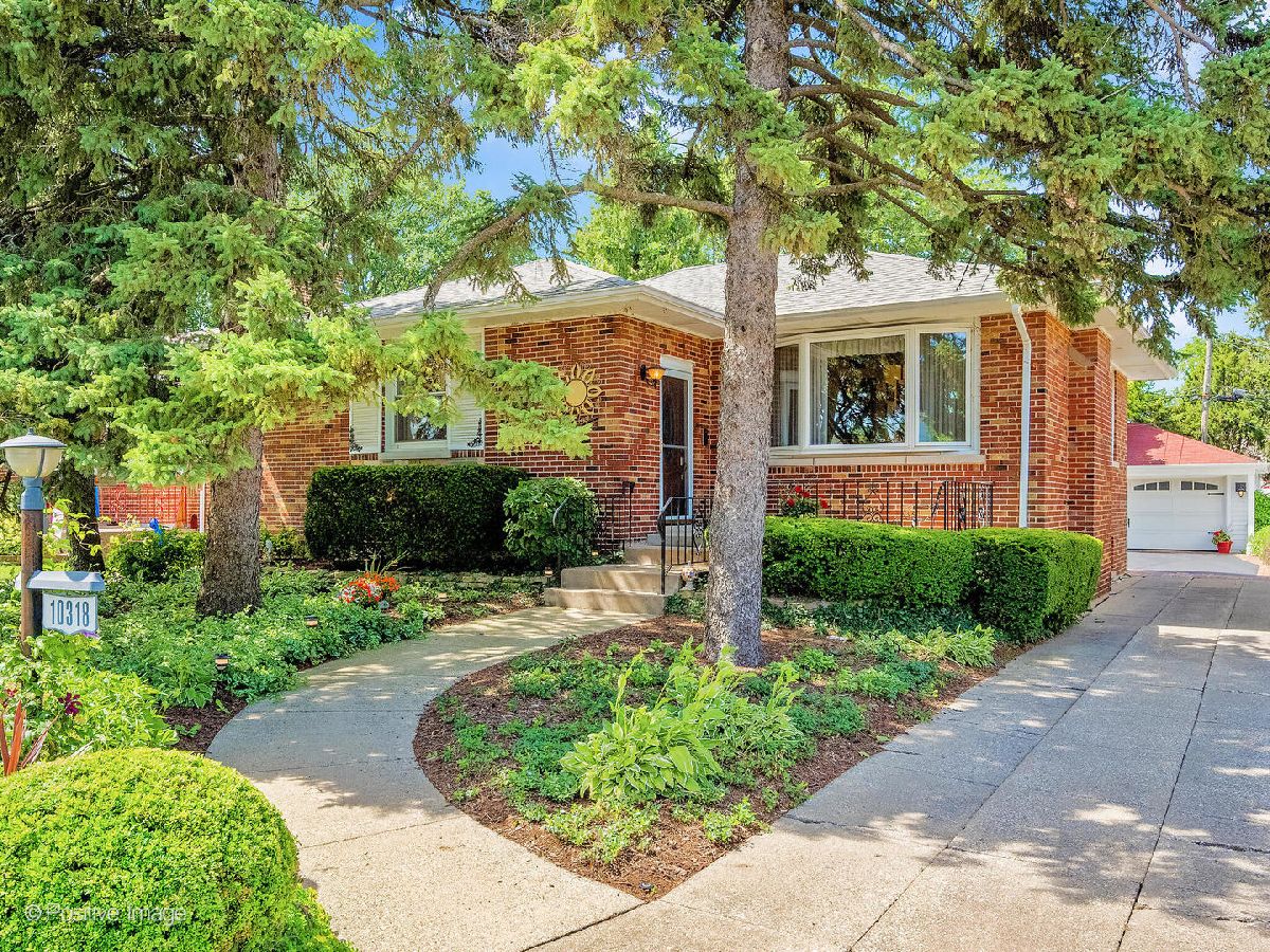 Homes Sold Nixon Westchester Illinois, 10318 Dickens