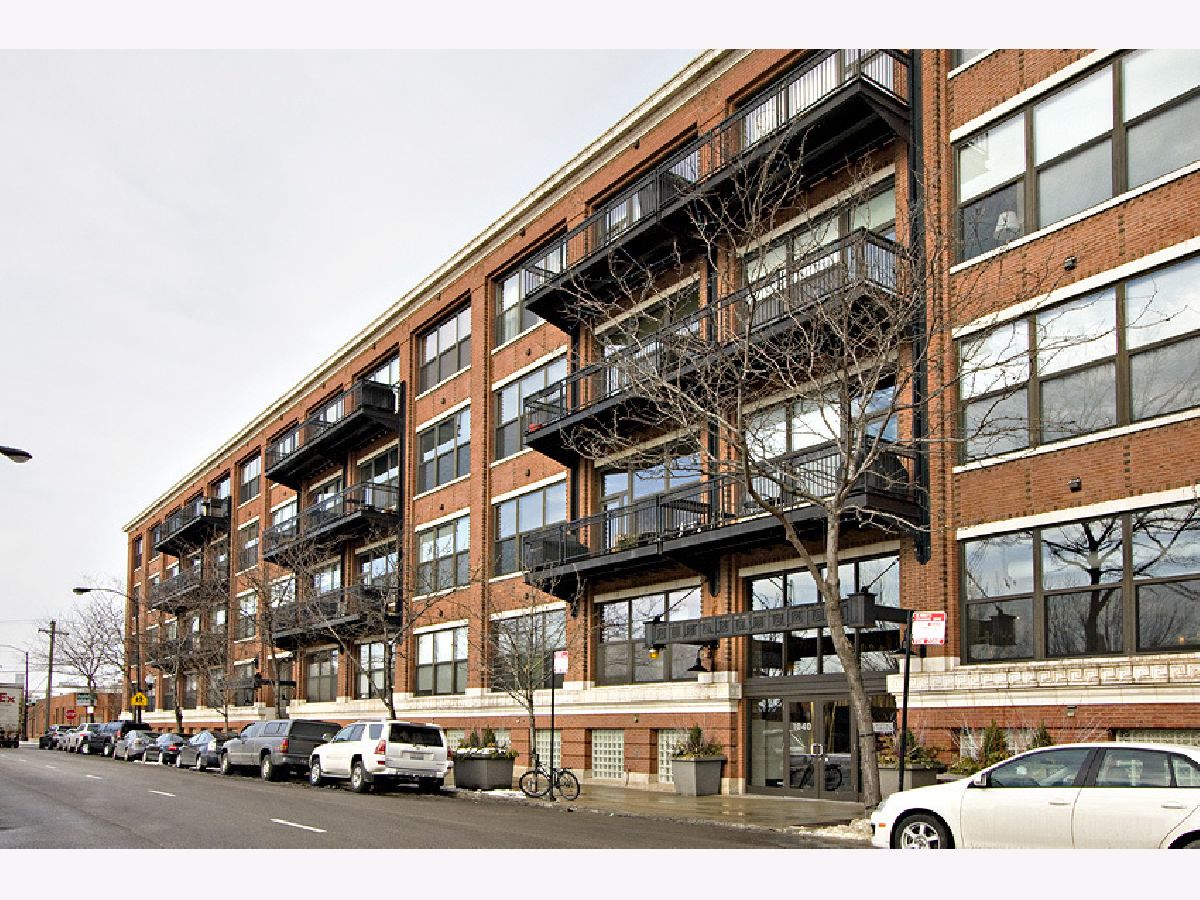  Sold Chicago Illinois, 1040 Adams