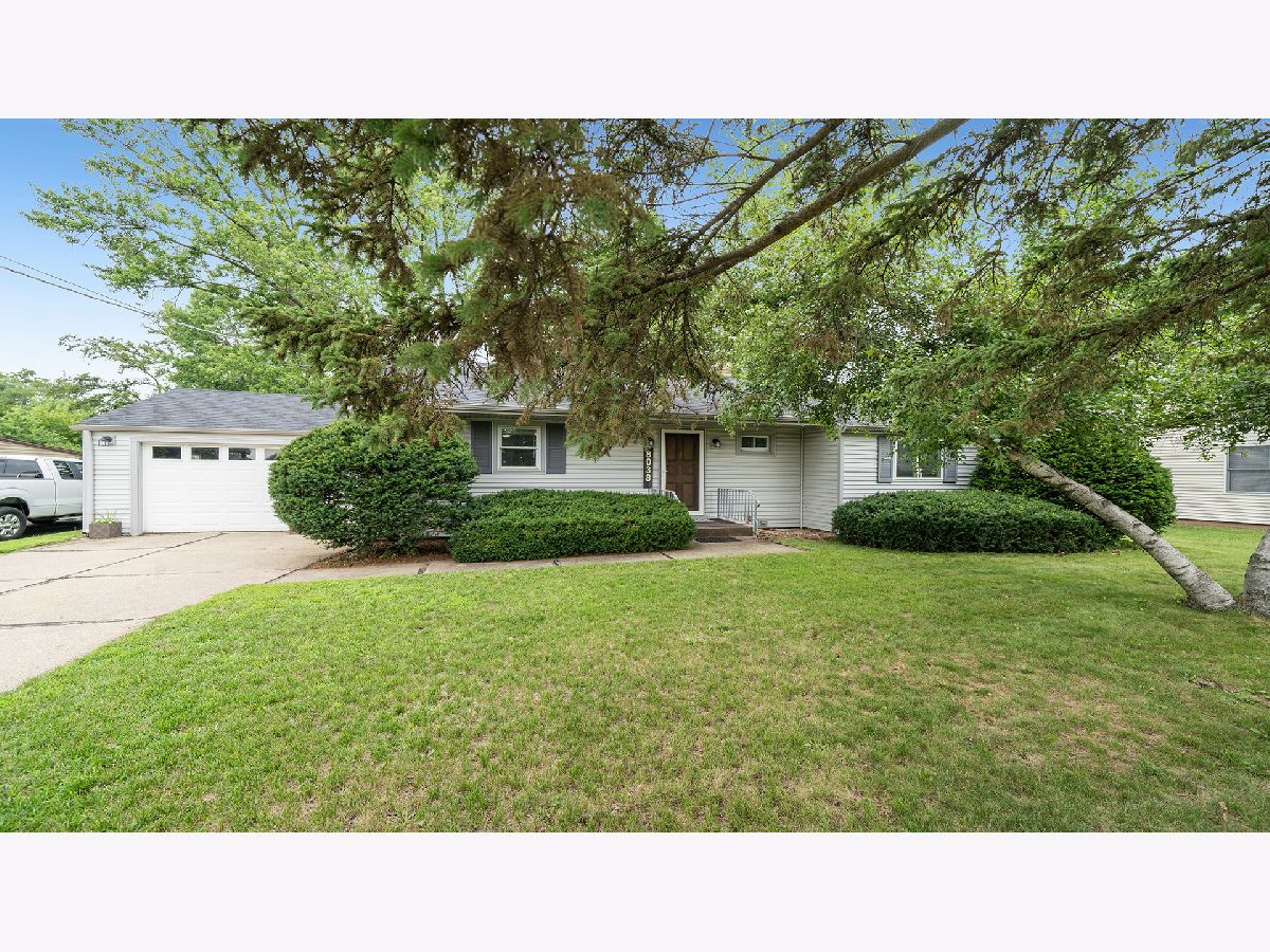  Sold Machesney Park Illinois, 8038 Ravere