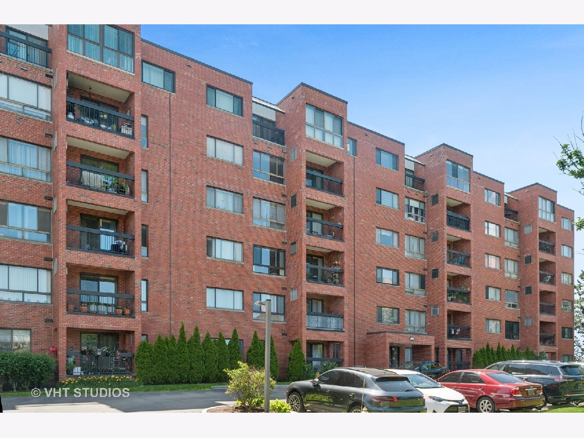  Sold Glenview Illinois, 3700 Capri Unit 607