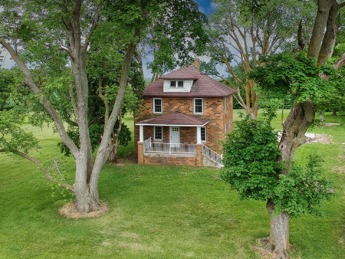  Sold Heyworth Illinois, 2792 1100 East