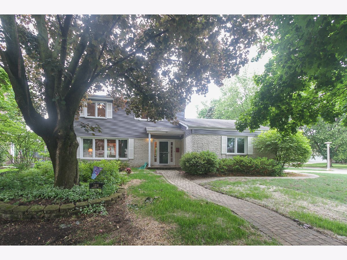 Homes Sold Regency Estates Libertyville Illinois, 1119 Regency