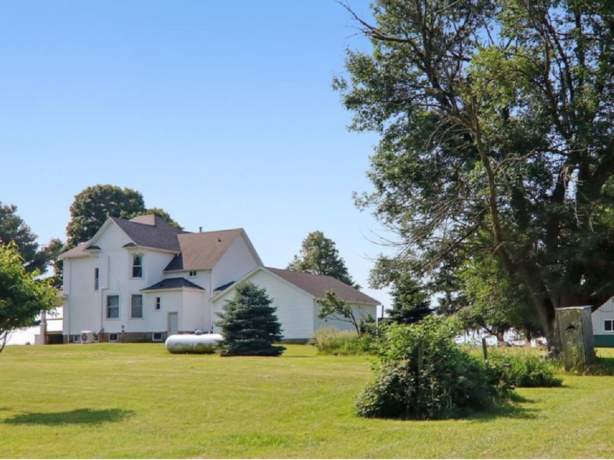  For Sale Farmer City Illinois, 3170 900 E Road