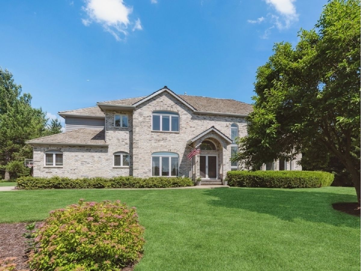 Homes For Sale Daybreak Farms Libertyville Illinois, 1551 Daybreak Drive