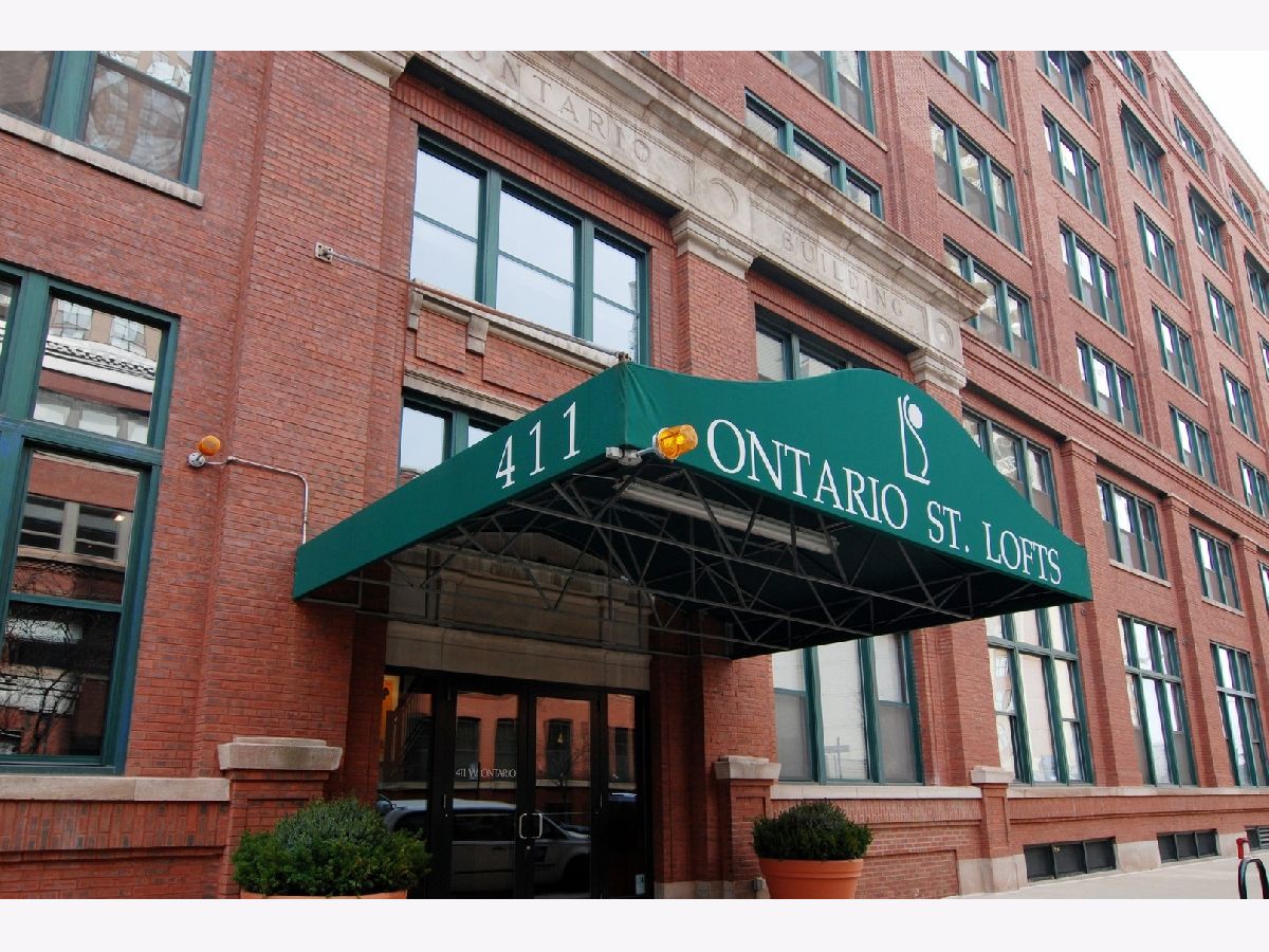 Condominiums Rented Ontario Street Lofts Chicago Illinois, 411 Ontario