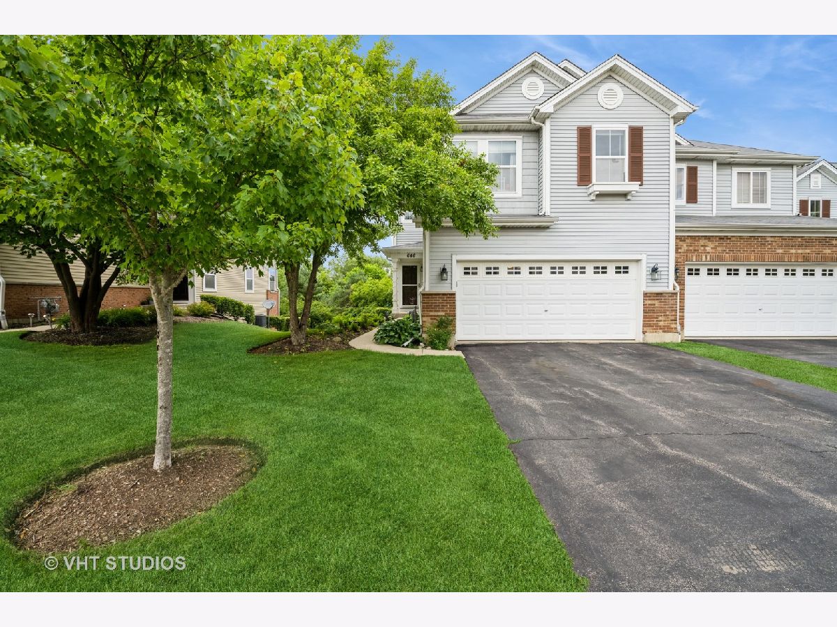 Townhomes For Sale Park Place Ii Crystal Lake Illinois, 646 Grand Canyon Circle