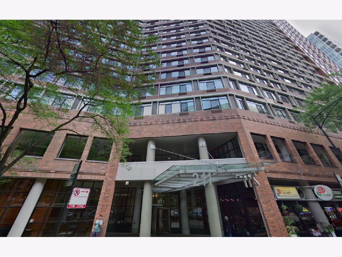 Condominiums Rented Grand Ohio Chicago Illinois, 211 Ohio