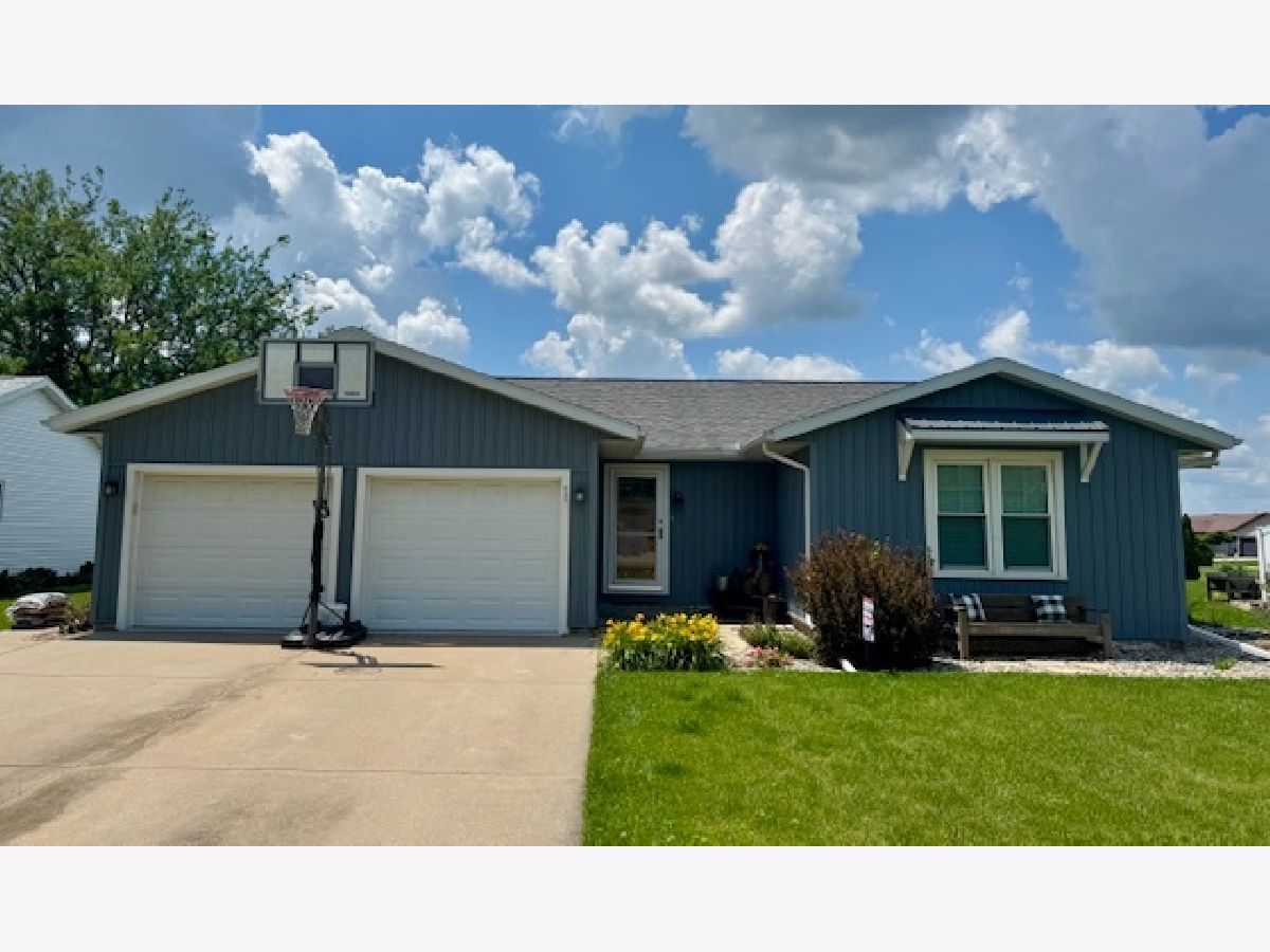  Sold Pontiac Illinois, 605 Countryside