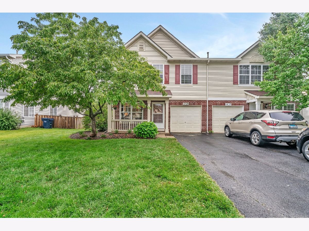 Homes & Townhomes Sold Lakewood Trails Minooka Illinois, 1439 Plantain