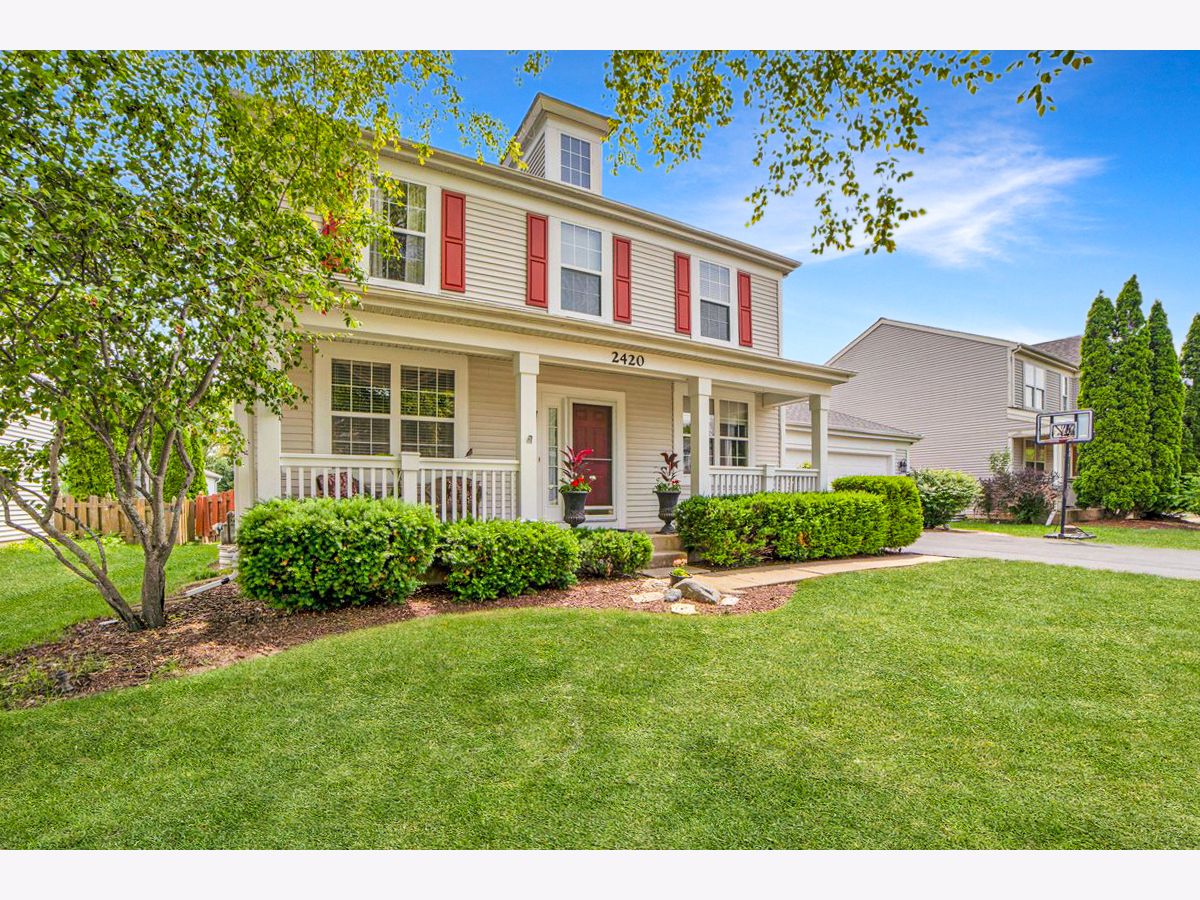 Townhomes & Homes Sold Montgomery Crossings Montgomery Illinois, 2420 Columbia