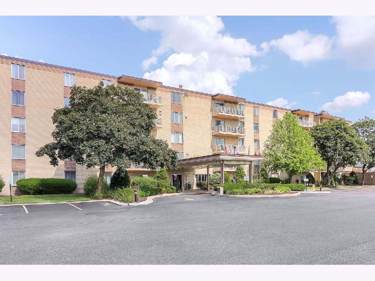 Condominiums Sold Royal York Elmhurst Illinois, 110 Butterfield