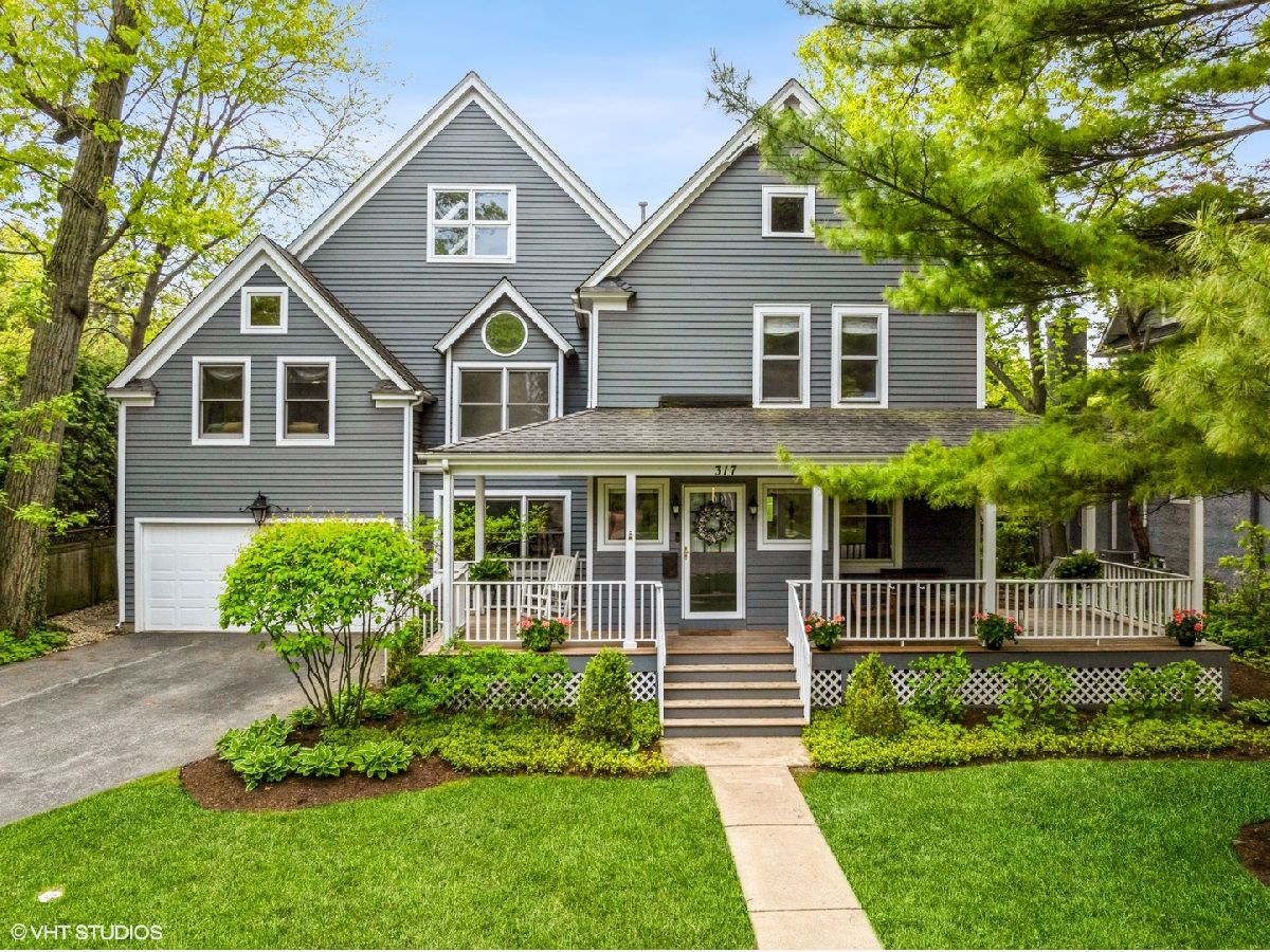 Homes & Condominiums Sold East Lake Bluff Lake Bluff Illinois, 317 Center