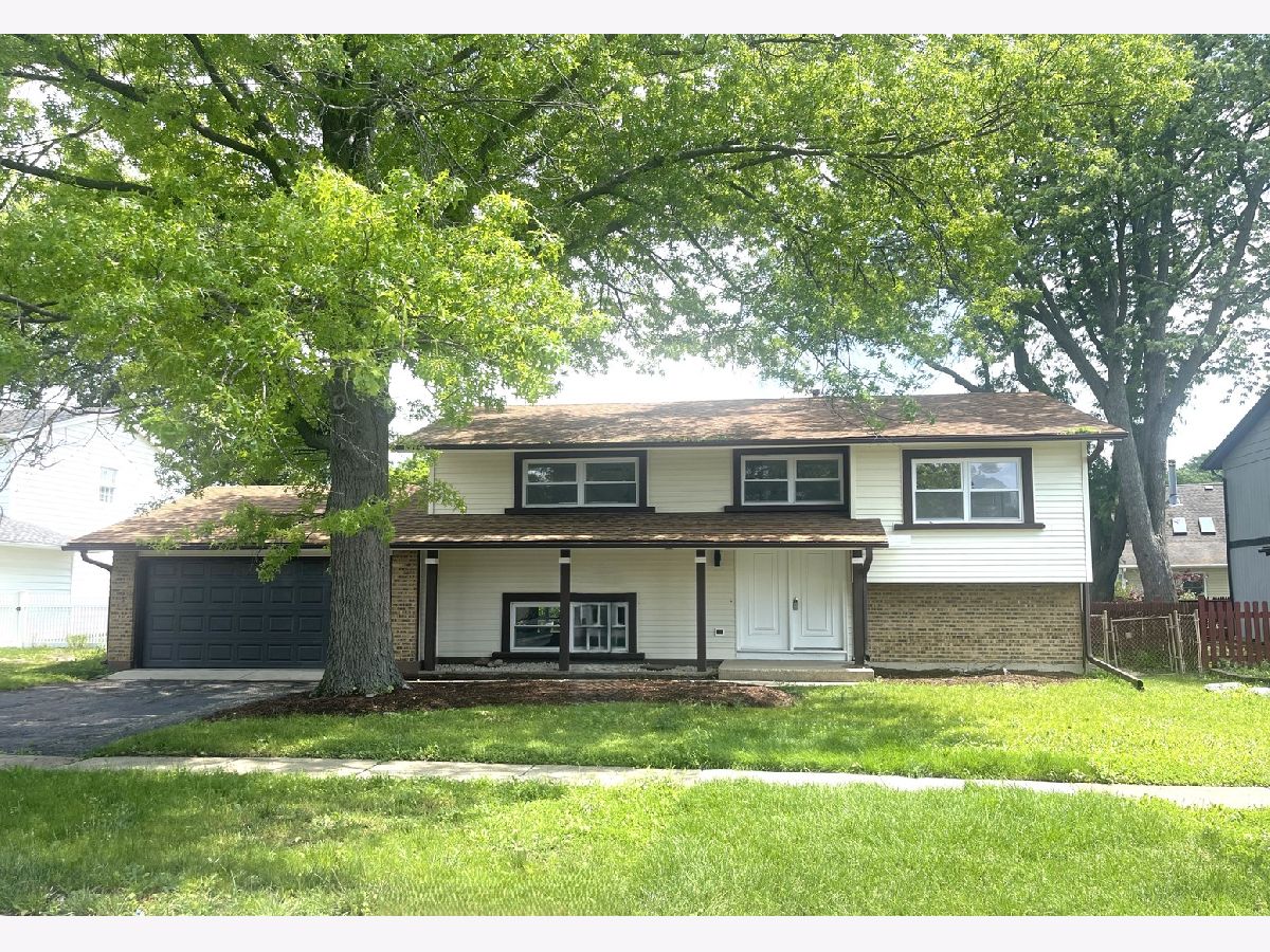  Sold Elk Grove Village Illinois, 215 Brighton