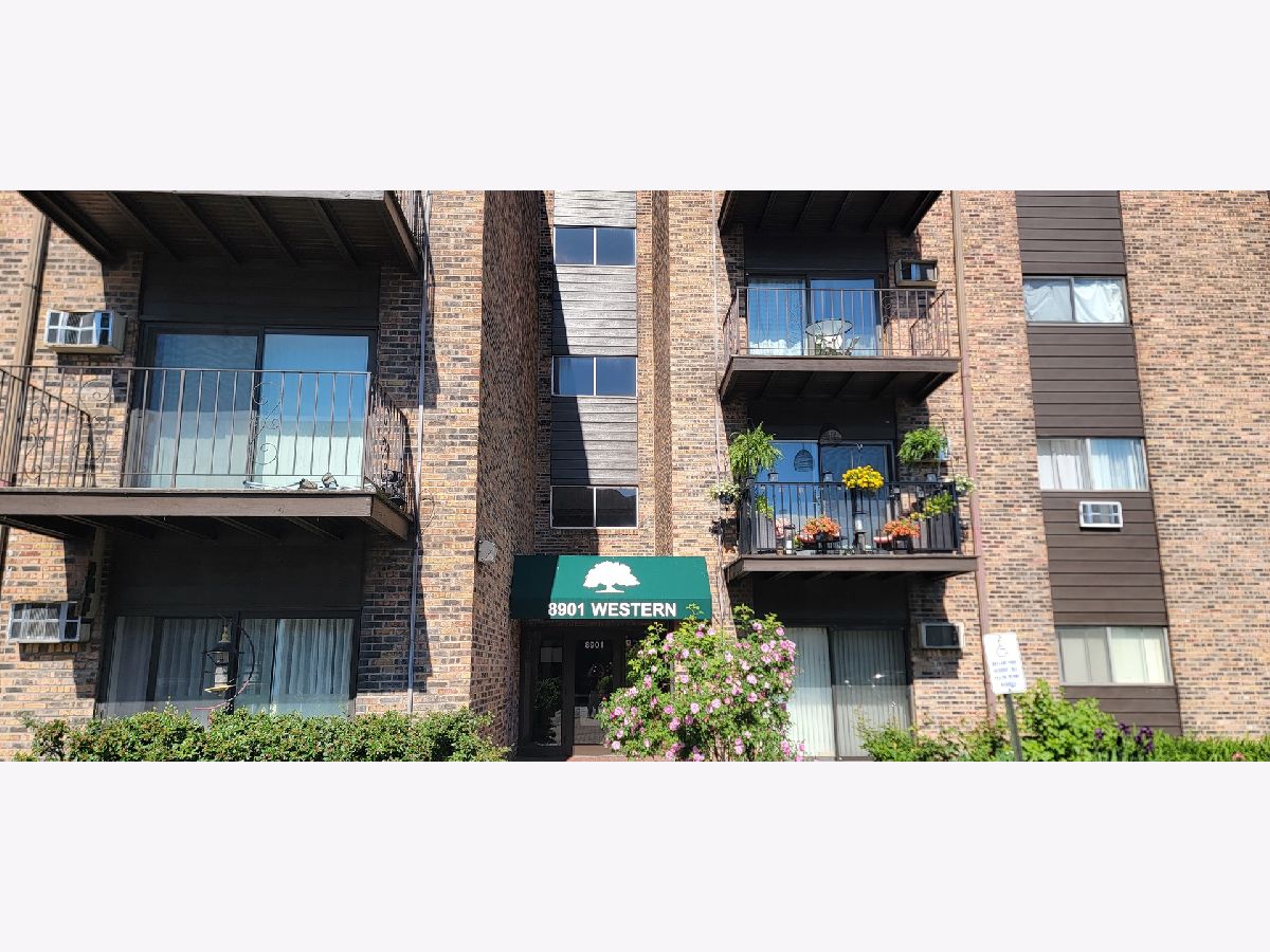 Condominiums Rented Ballard Point Des Plaines Illinois, 8901 Western