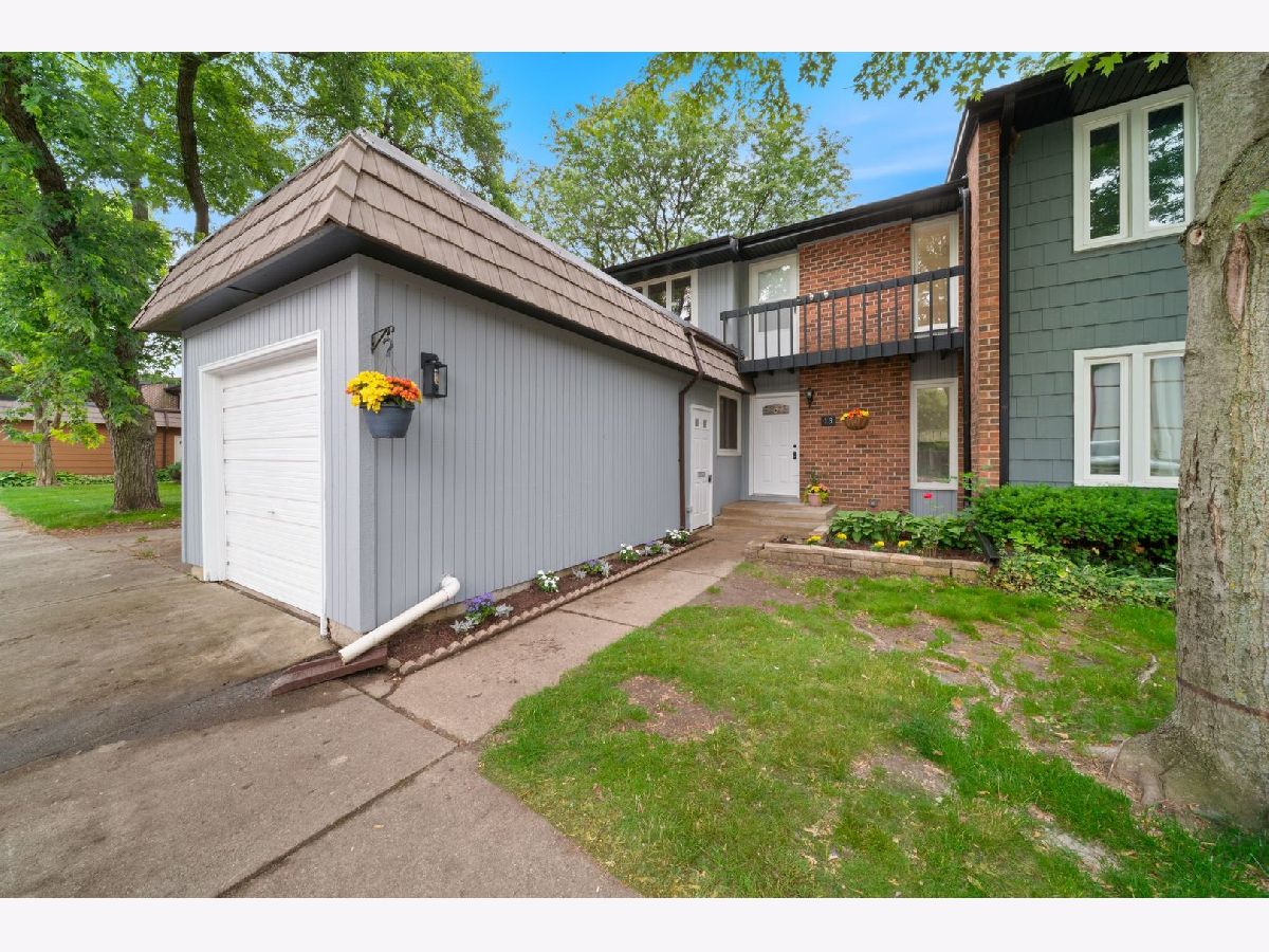 Townhomes Sold Garden Quarter Elgin Illinois, 13 Cypress