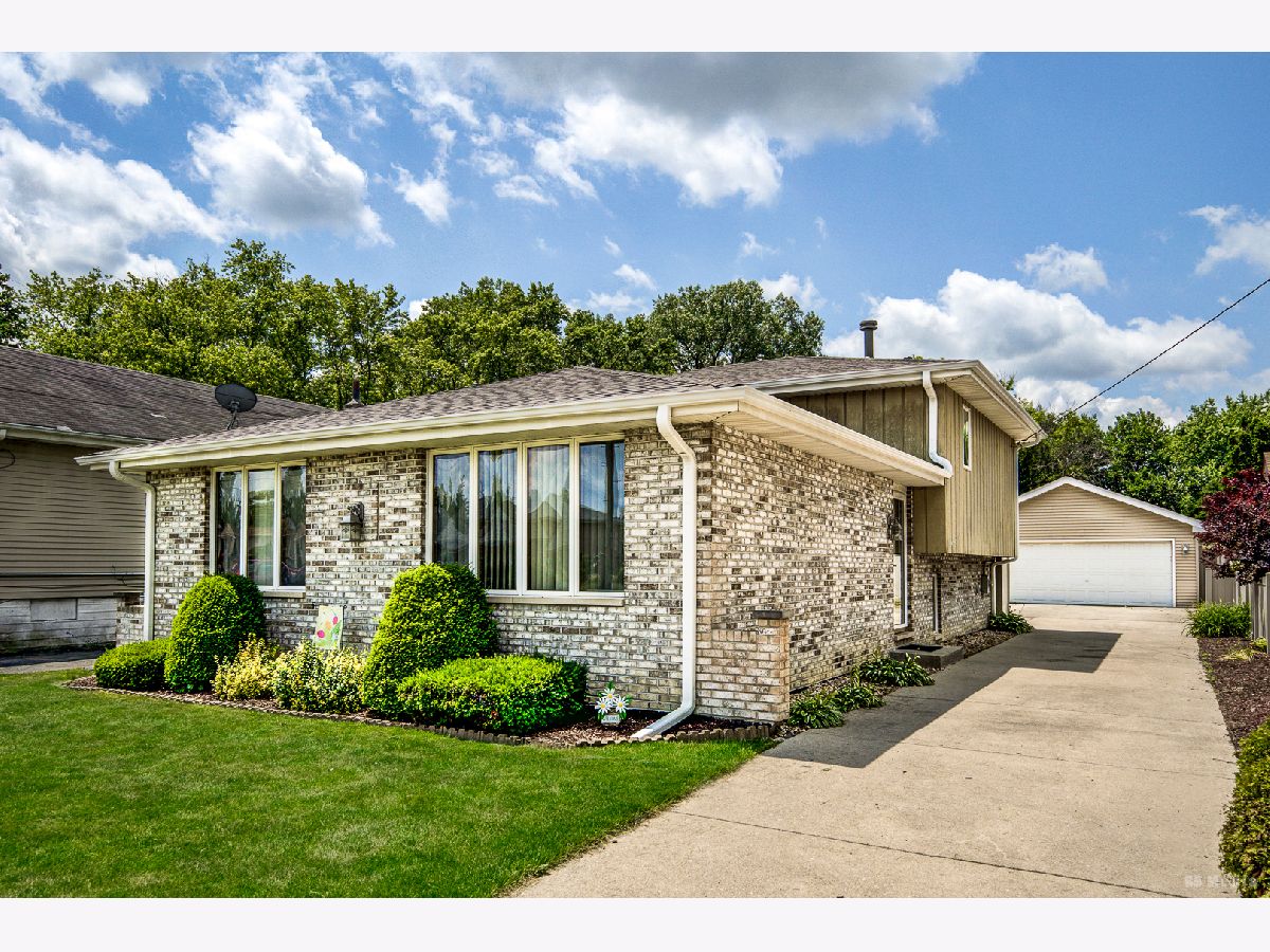  Sold Crestwood Illinois, 14224 Karlov