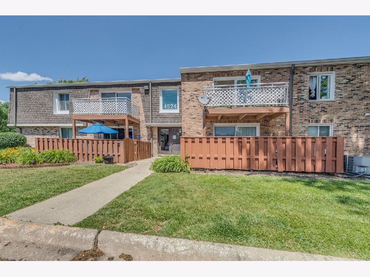 Condominiums Sold Kings Walk Rolling Meadows Illinois, 4524 Kings Walk