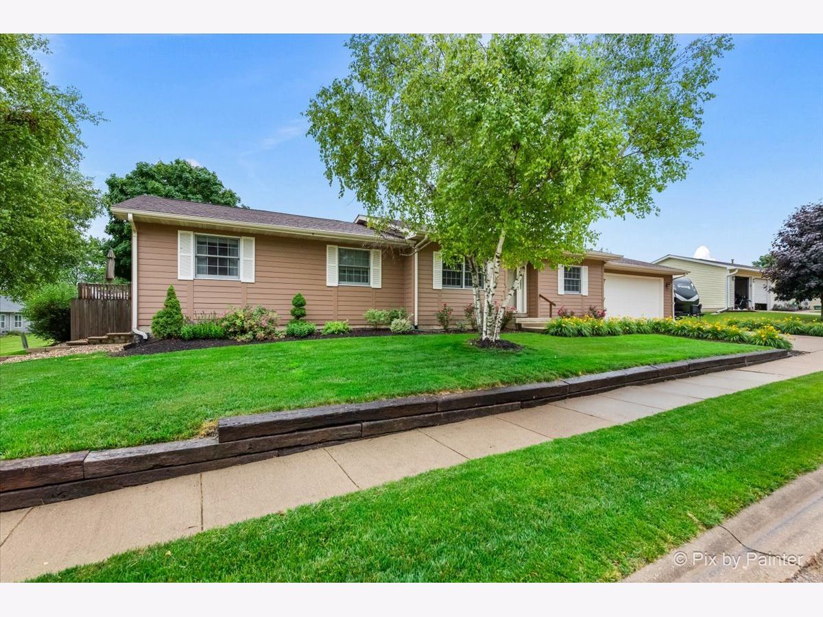  Sold Waterman Illinois, 460 Hickory