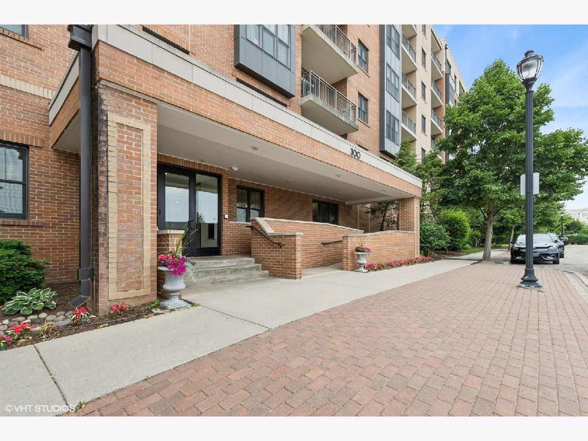 Condominiums Sold Cardinal Square Mundelein Illinois, 300 Anthony