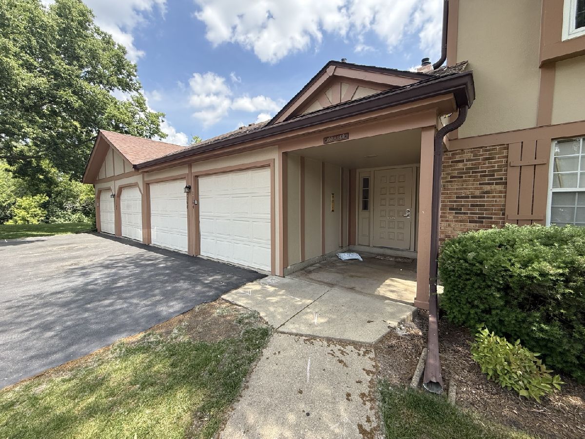 Condos & Townhomes Rented Lexington In The Park Buffalo Grove Illinois, 1168 Auburn