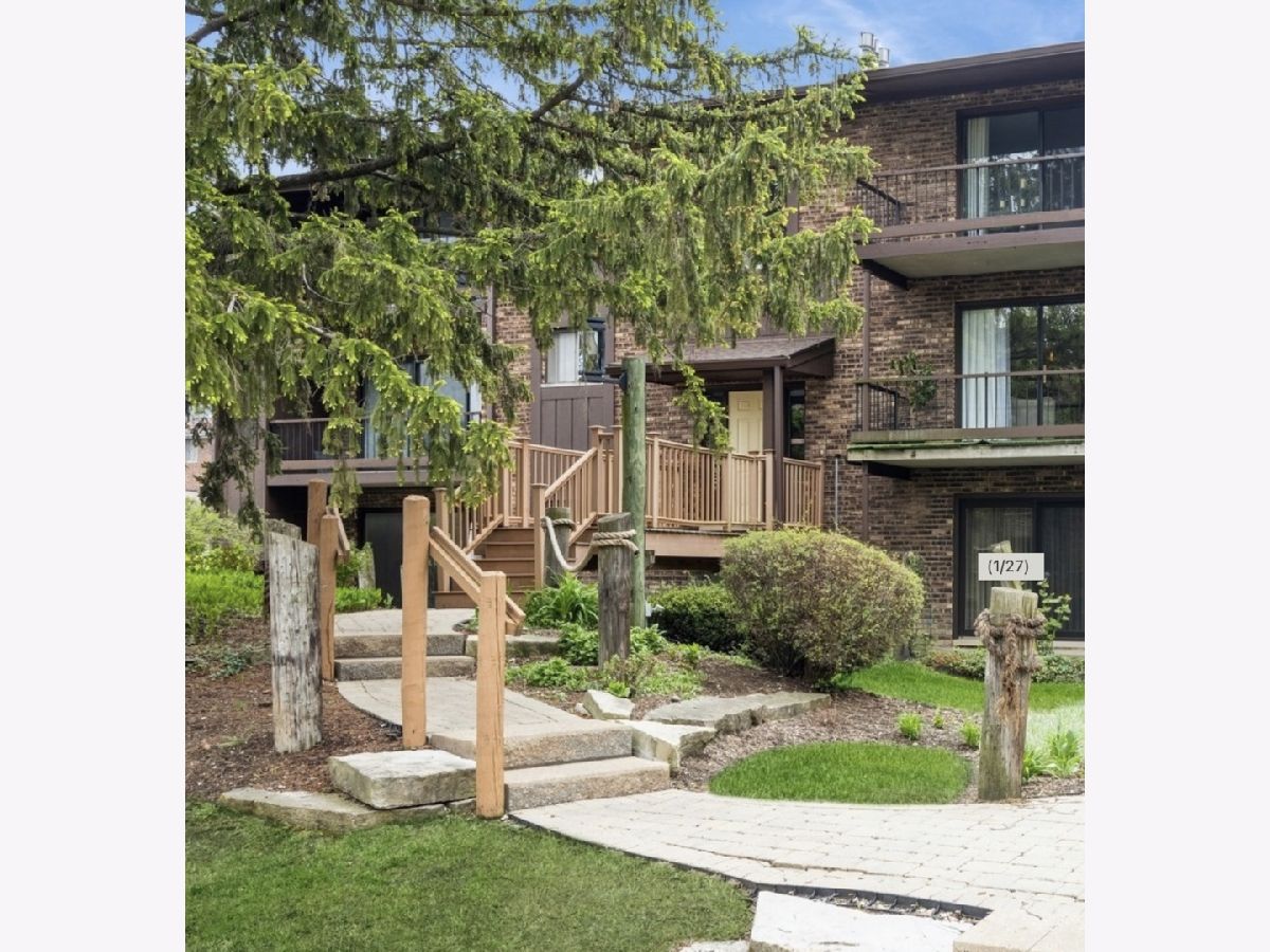 Condominiums For Sale The Piers Westmont Illinois, 61 Pier Drive
