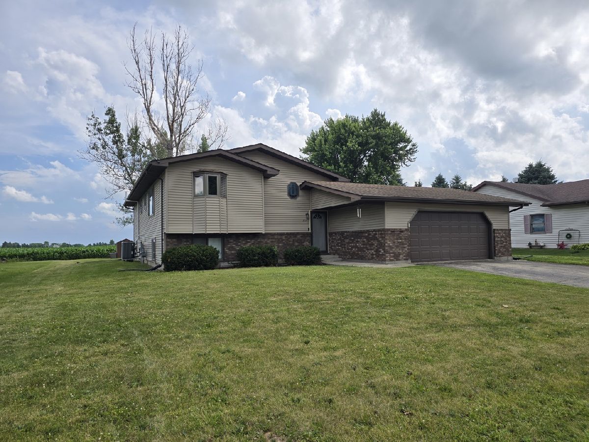  Sold Shabbona Illinois, 515 Cherokee