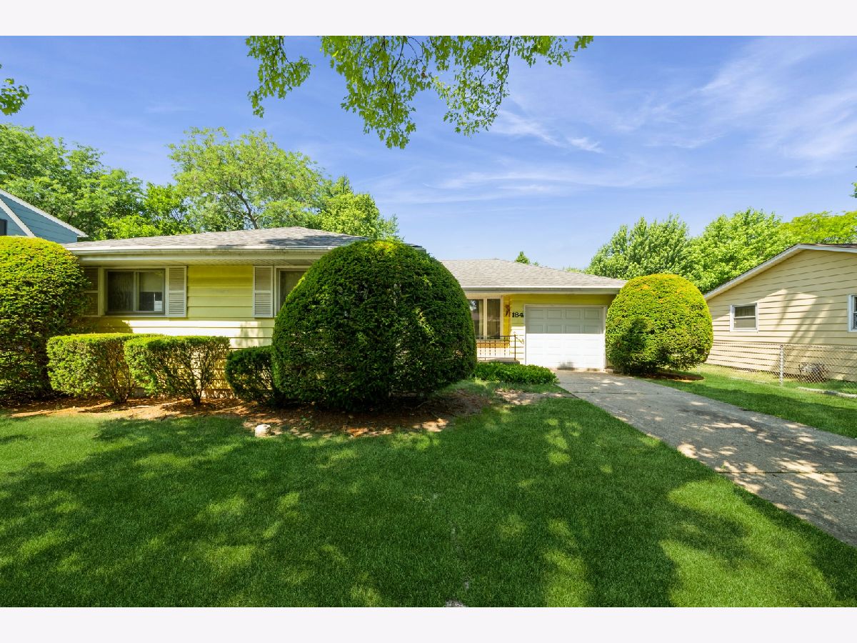 Homes Sold Country Knolls South Elgin Illinois, 184 Kathleen