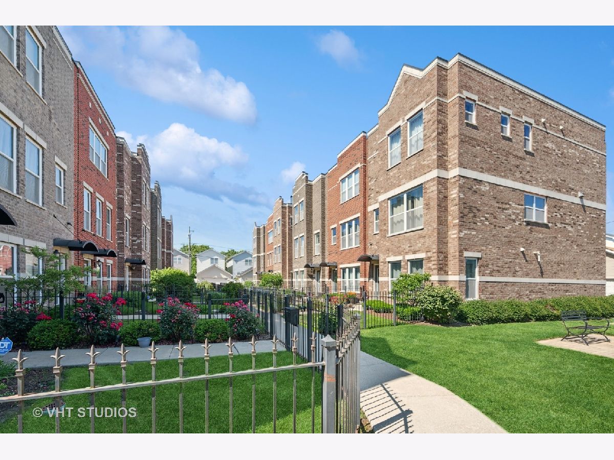  Rented Chicago Illinois, 3761 Morgan