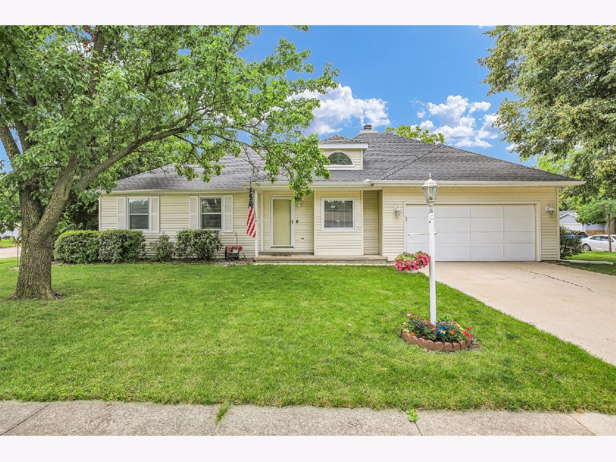 Homes & Condominiums Sold Southwood Champaign Illinois, 1901 Sumac