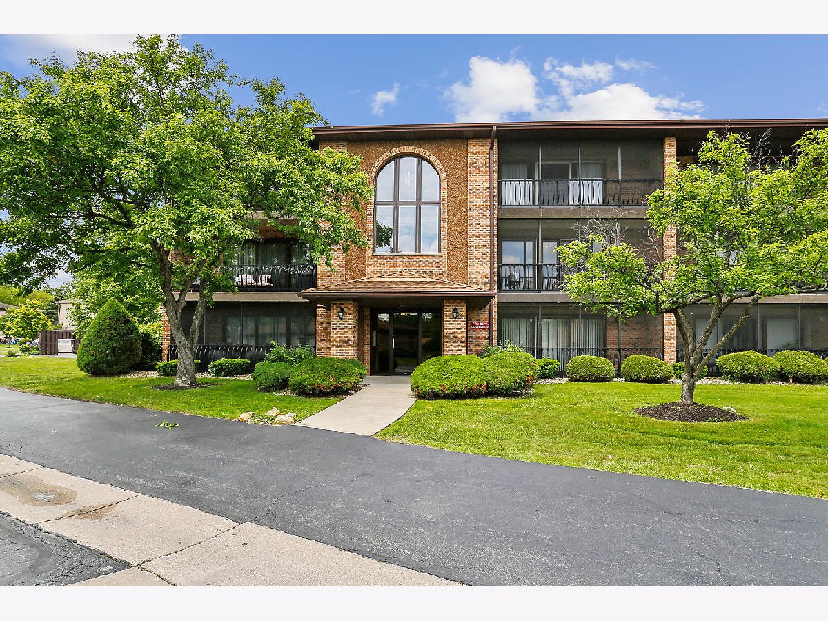 Condominiums Sold Heritage Hills Palos Hills Illinois, 11114 Heritage
