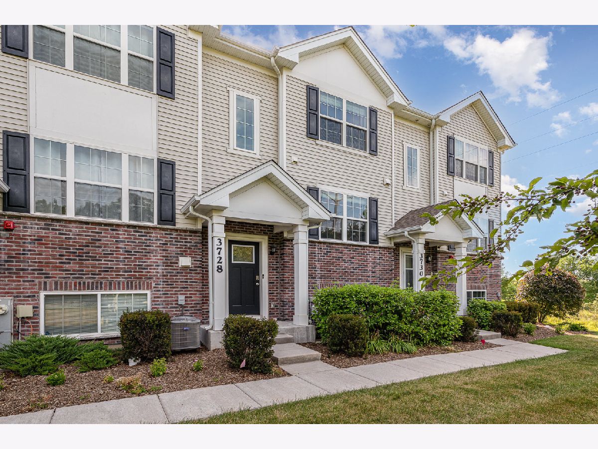  Rented Yorkville Illinois, 3728 Bailey
