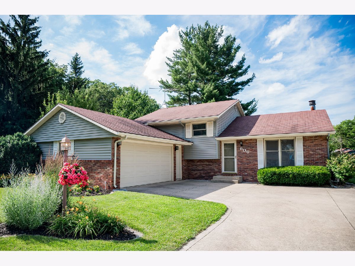  Sold Mahomet Illinois, 606 Dunbar