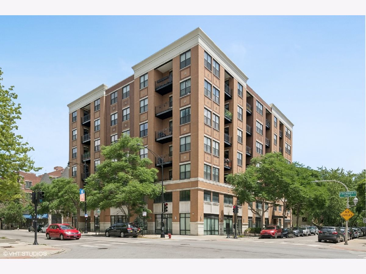  Sold Chicago Illinois, 950 Leland