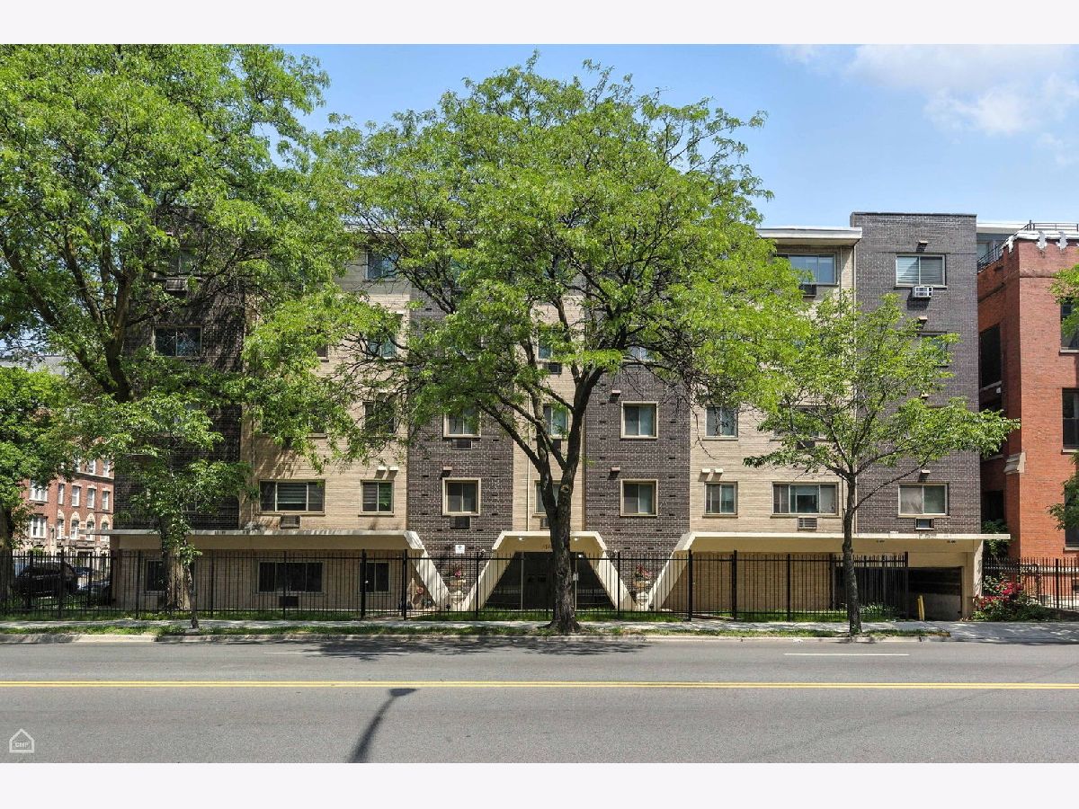 Sold Chicago Illinois, 1060 Hollywood